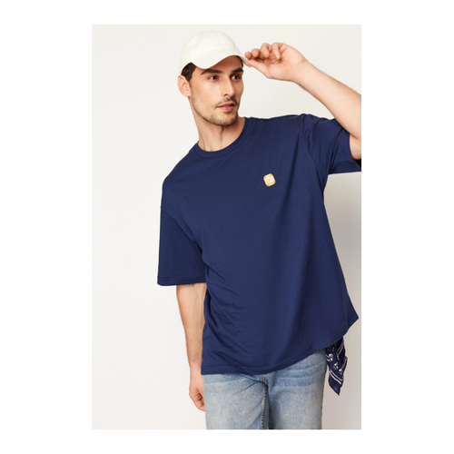 Bild von Trendyol Collection Marineblaues Besticktes Oversize-T-Shirt Aus Baumwolle – Kurzarm für Herren - L