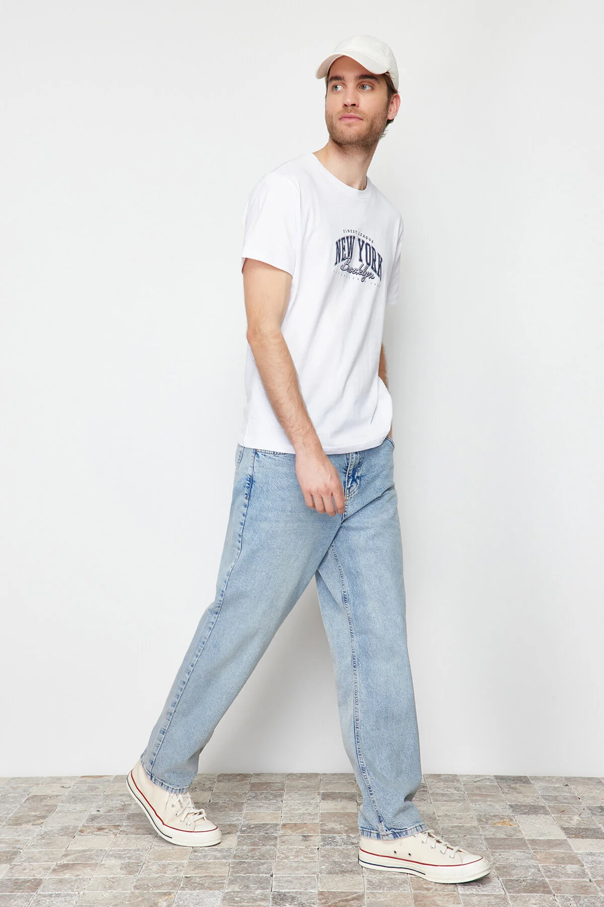 Bild von Trendyol Collection Blaue Baggy-/90er-jeans Im Straight Fit, Lockere Jeans für Herren - 34