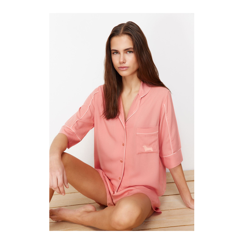 Bild von Trendyol Collection Puderfarbenes Pyjama-set für Damen