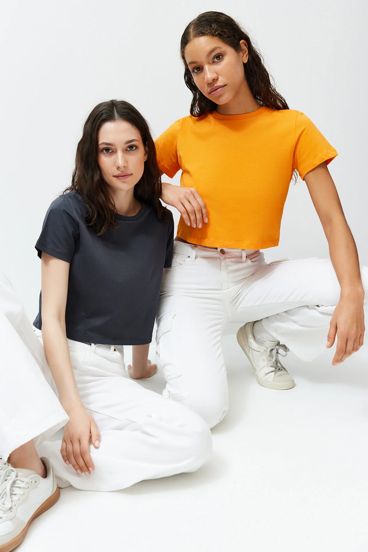 Bild von Trendyol Collection Anthrazit-orange 2er-pack Kurze Strick-t-shirts Mit Rundhalsausschnitt, 100 % Baumwolle für Damen - M