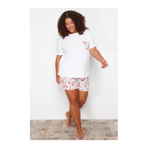Bild von Trendyol Curve Mehrfarbiges Blumenmuster-Oberteil für Damen