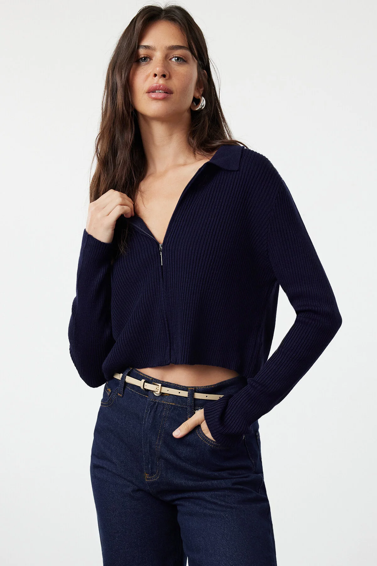 Bild von Trendyol Collection Marineblaue, Kurze Strickjacke Mit Reißverschluss für Damen - M