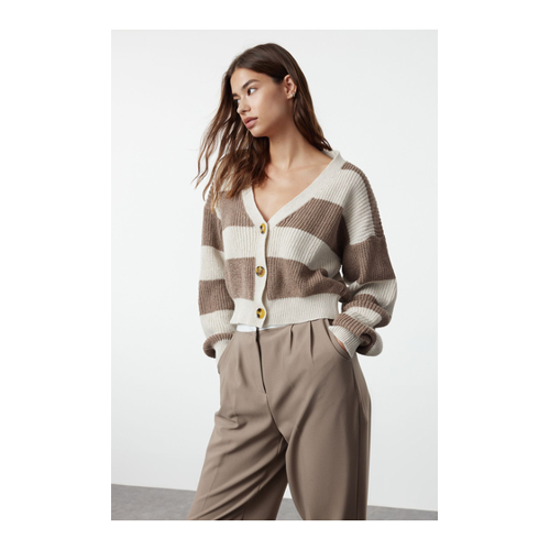 Bild von Stylische Trendyol Collection Strickjacke für Damen
