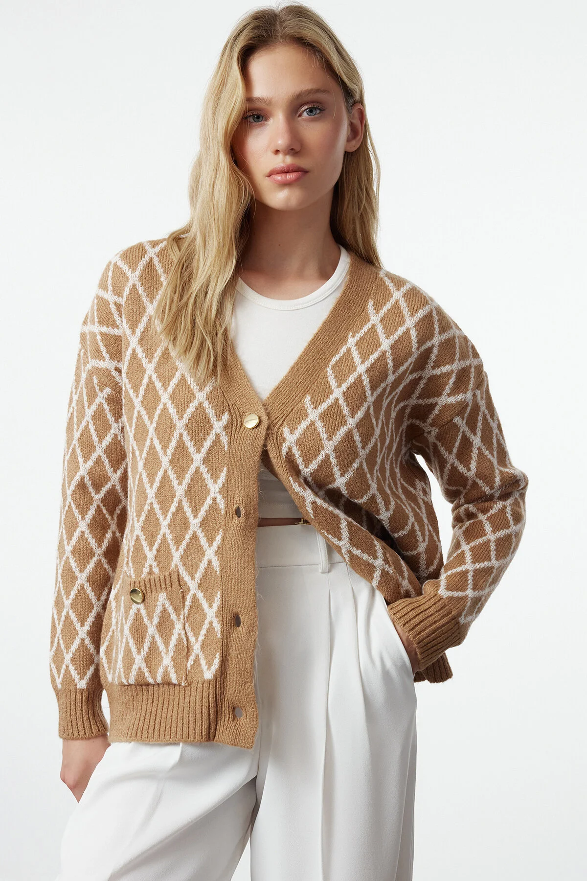 Bild von Trendyol Collection Beiger Strickcardigan Mit Glitzerdetail Soft Texture für Damen - S