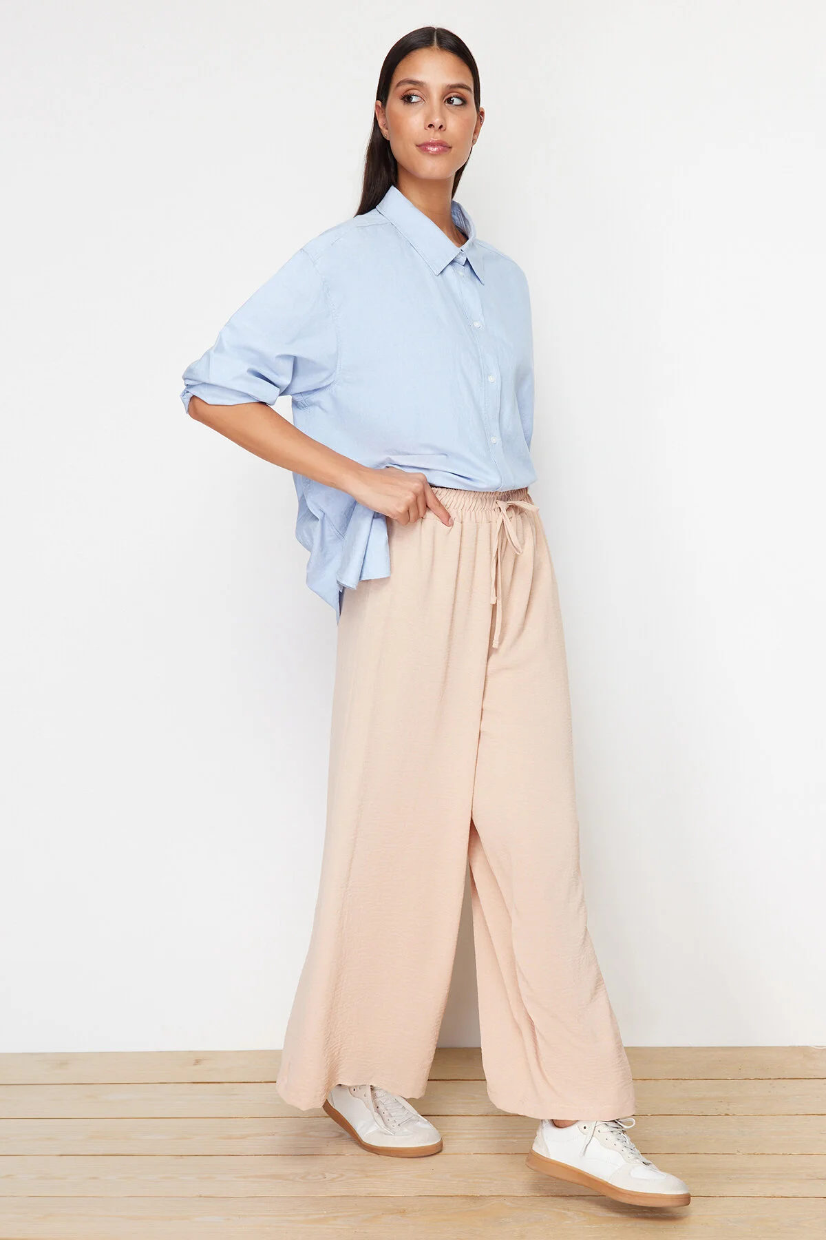 Bild von Trendyol Modest Steinfarbene Webhose Mit Weitem Bein für Damen - 40