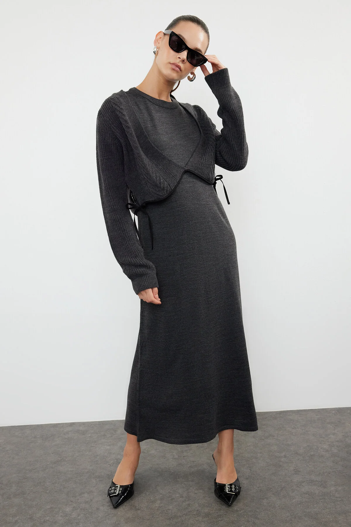 Bild von Trendyol Collection Maxi-strickkleid In Anthrazit Extra Cardigan - für Damen - S