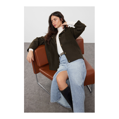 Bild von Trendyol Collection Khakifarbener Oversize-Jackenmantel mit Strickmuster