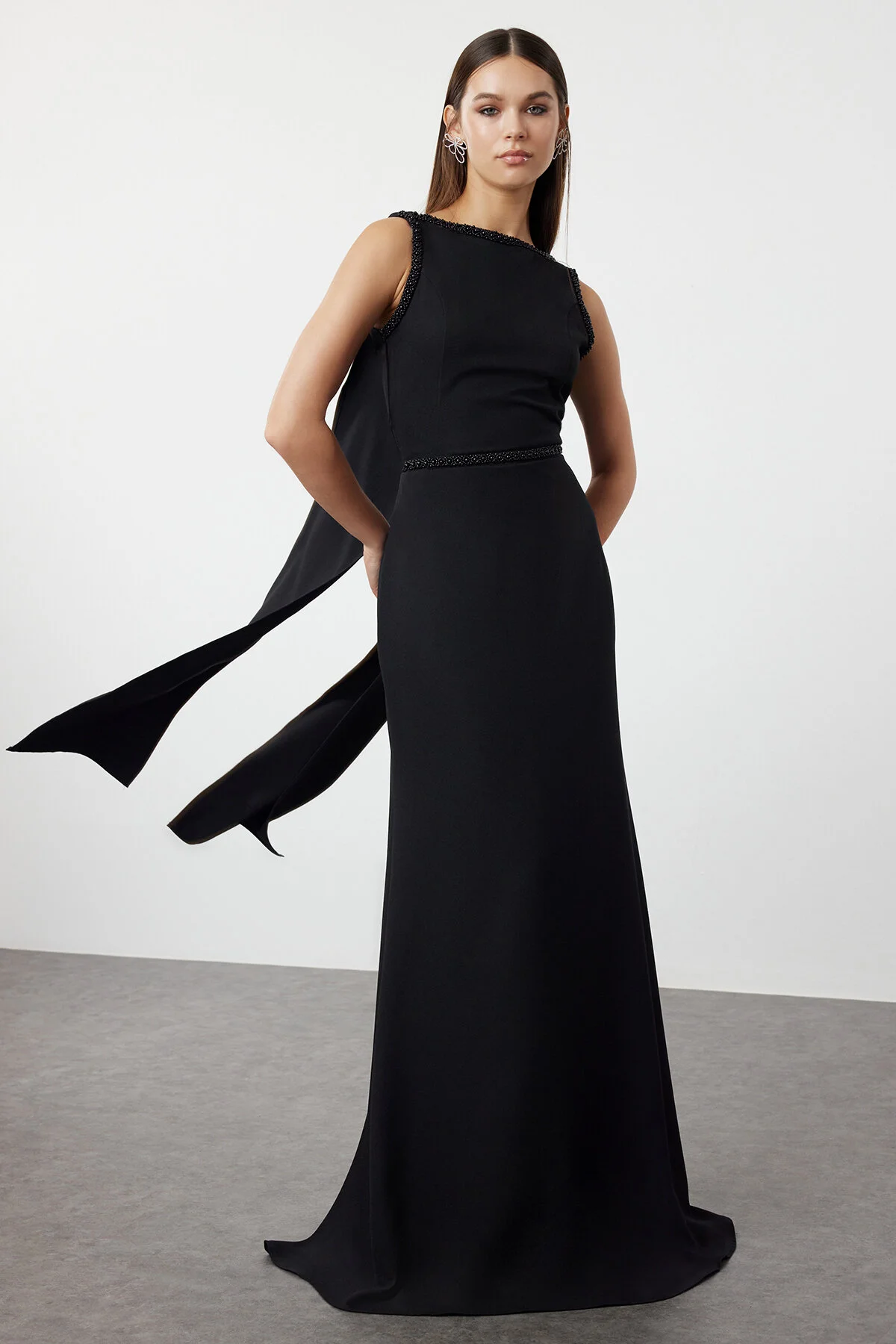 Bild von Trendyol Collection Schwarzes, Figurbetontes, Gewebtes, Langes, Stilvolles Abendkleid Und Heimkehrkleid für Damen - 38