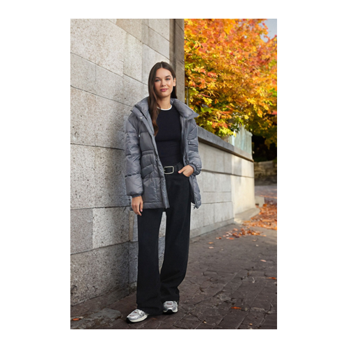 Bild von Trendyol Collection Übergroßer Grauer Puffermantel Mit Gänsefedern – Kapuze für Damen - S