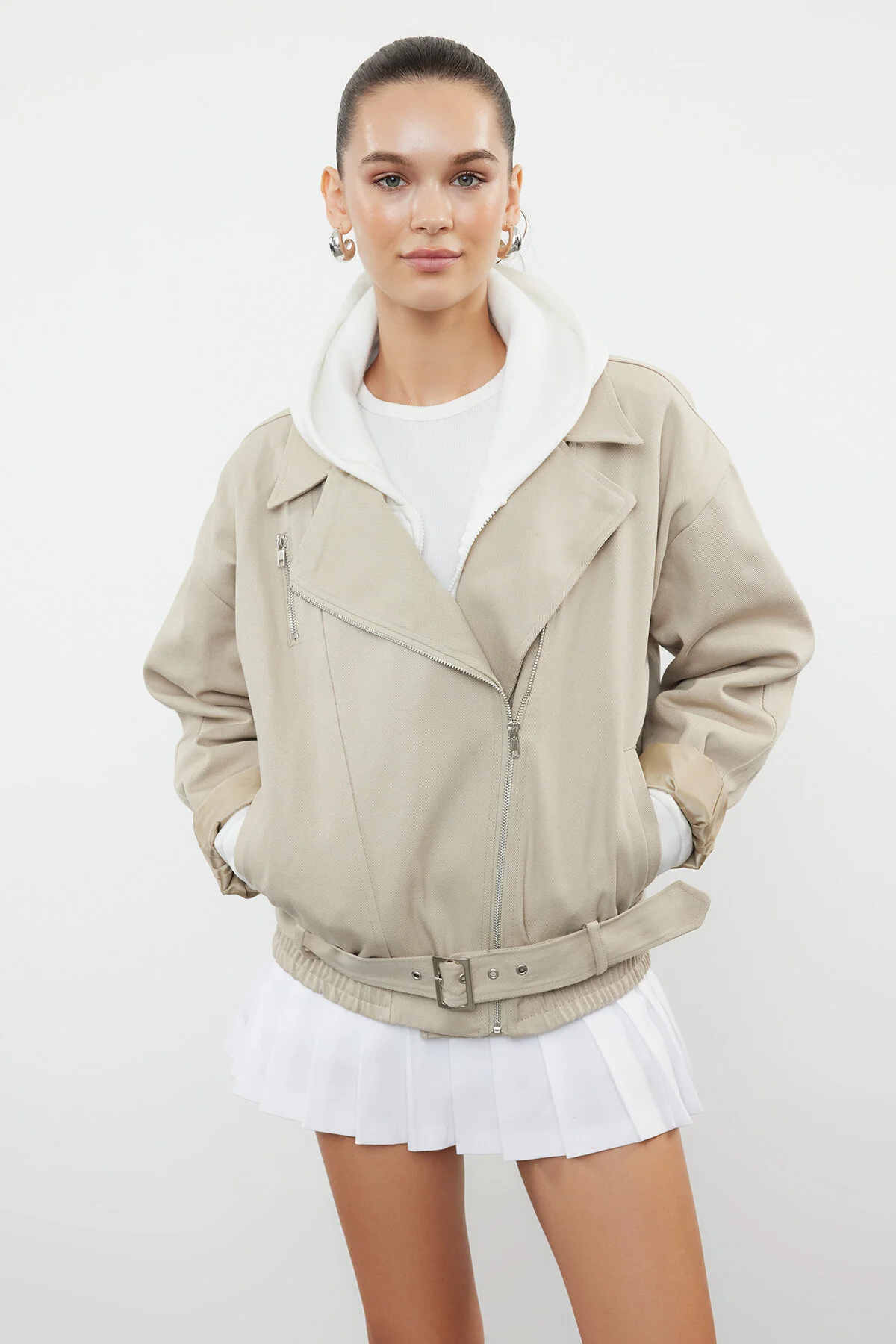 Bild von Trendyol Collection Gabardine Biker Slim Jacke – Beige, Übergröße, Mantel Mit Gürtel für Damen - L