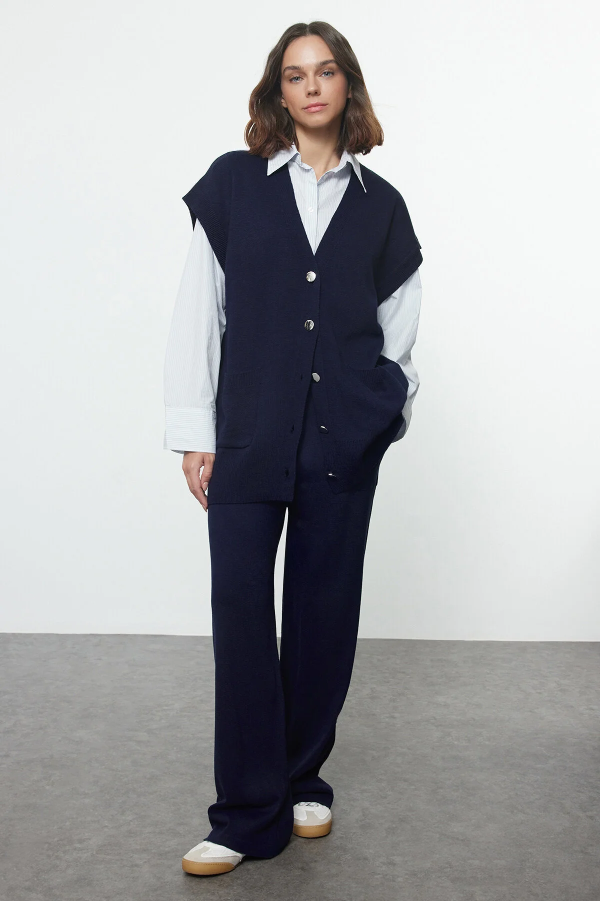 Bild von Trendyol Modest Marineblaues Strickweste- Und Hosen-set – für Damen - M