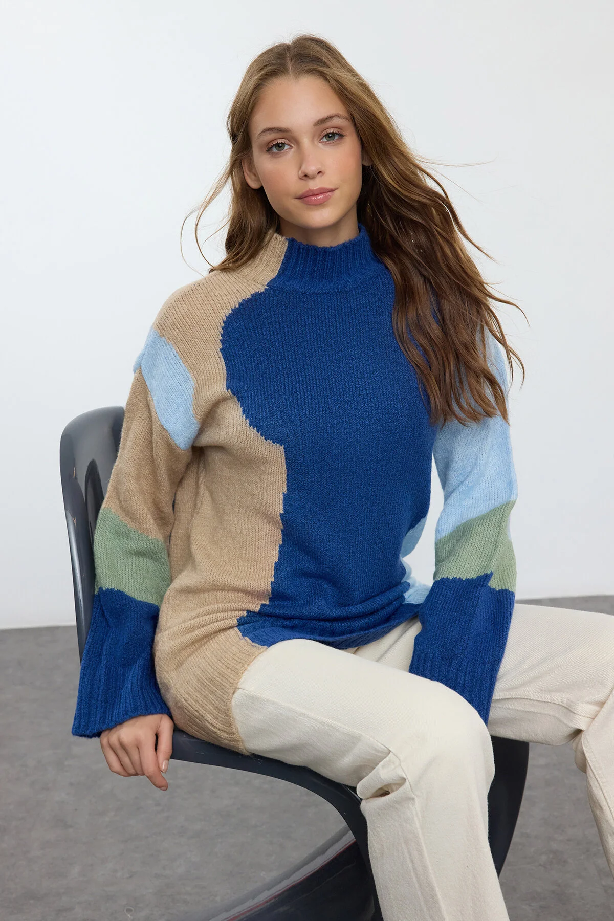 Bild von Trendyol Modest Strickpullover Blauer Farbblock, für Damen - M