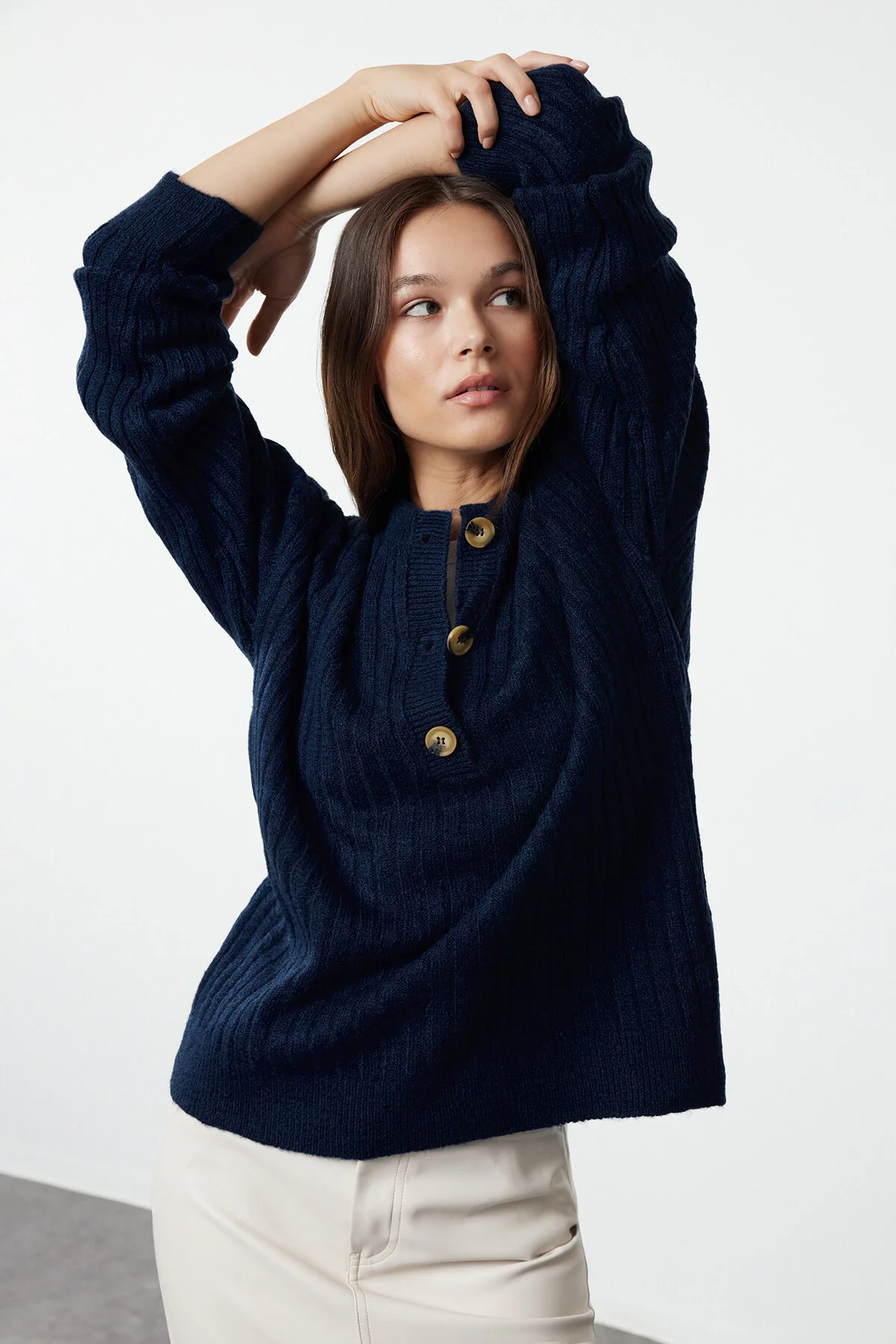 Bild von Trendyol Collection Marineblauer Basic-strickpullover Weiche Textur für Damen - M