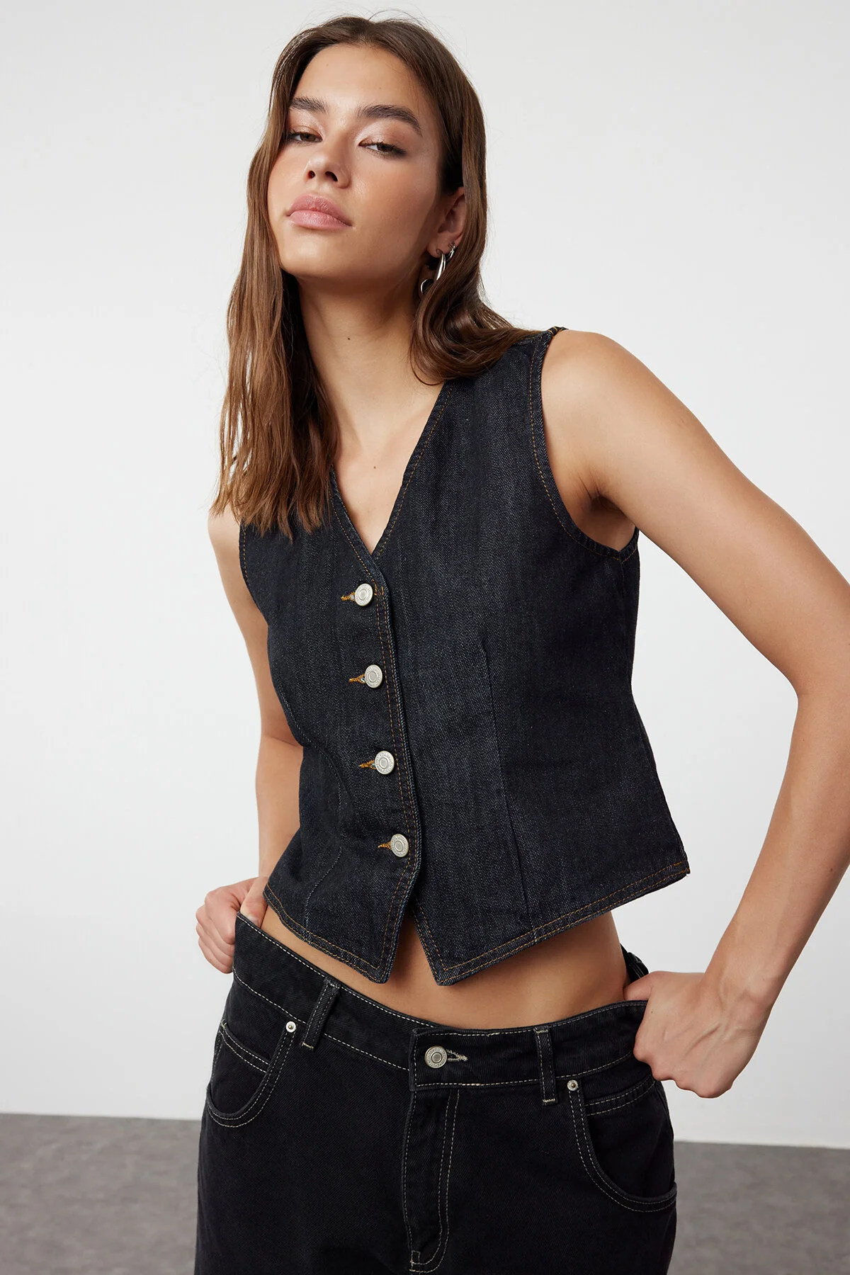 Bild von Trendyol Collection Dunkelblaue Taillierte Jeansweste - für Damen - S