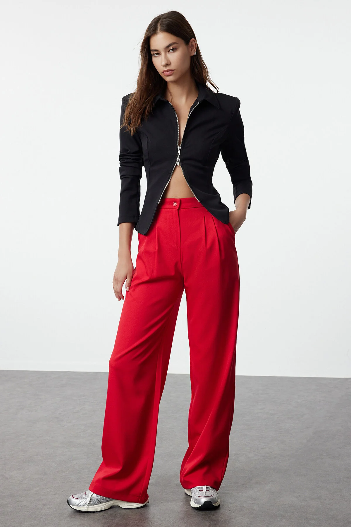Bild von Trendyol Collection Rote, Plissierte Hose Mit Weitem Bein – für Damen - 40