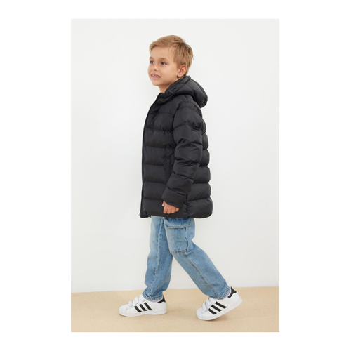Bild von TRENDYOLKIDS Schwarzer Jungenmantel Mit Kapuze und Taschen für Herren - 12–13 Jahre