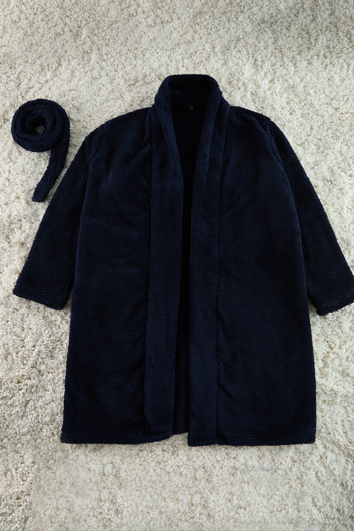 Bild von Trendyol Collection Marineblauer Wellsoft Winter-strickmantel Mit Gürtel für Damen - S