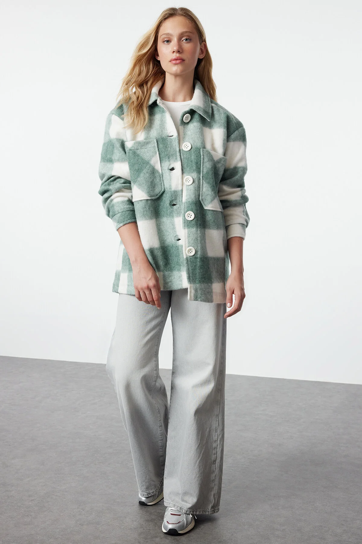 Bild von Trendyol Collection Mehrfarbiger, Karierter, Gemusterter, Normaler, Saisonaler Shacket-jackenmantel Aus Kaschmir für Damen - S