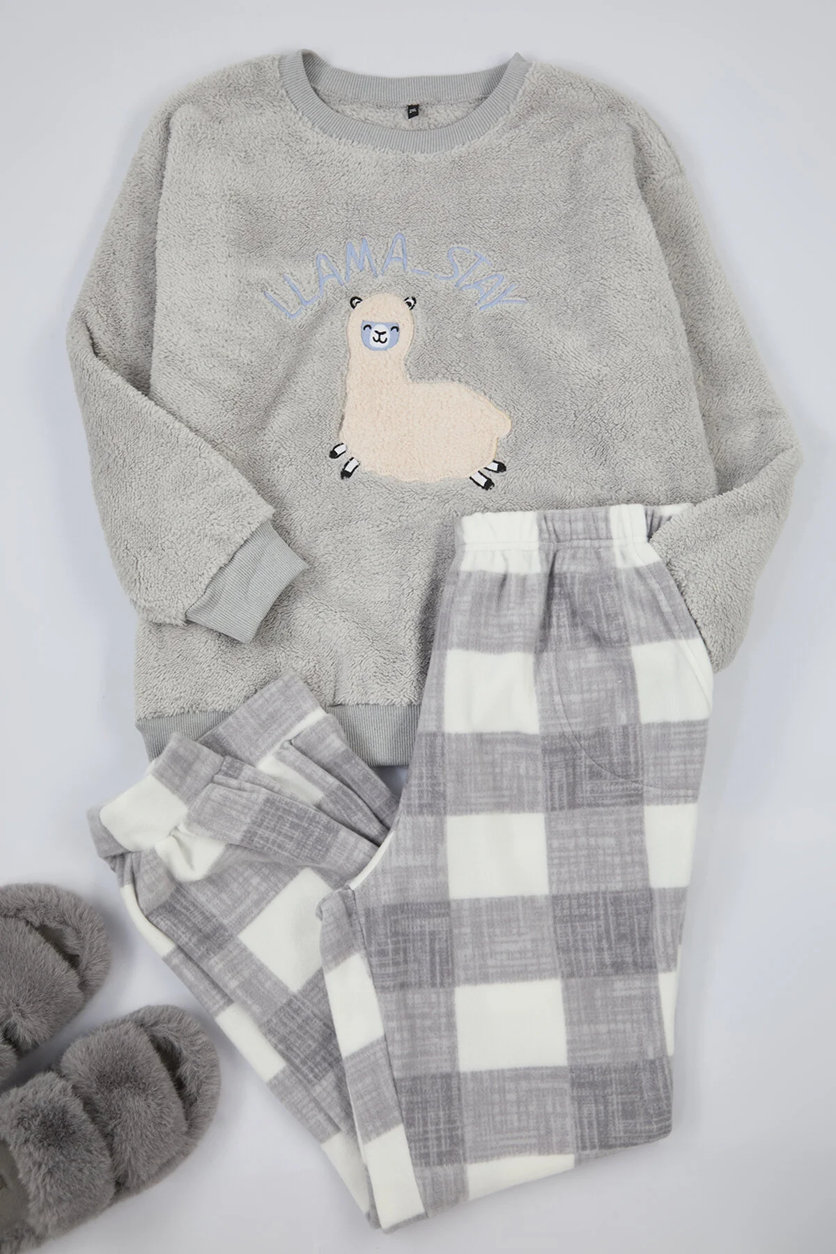 Bild von Trendyol Curve Wellsoft Graues Strick-pyjama-set Lama-muster für Damen - 3XL