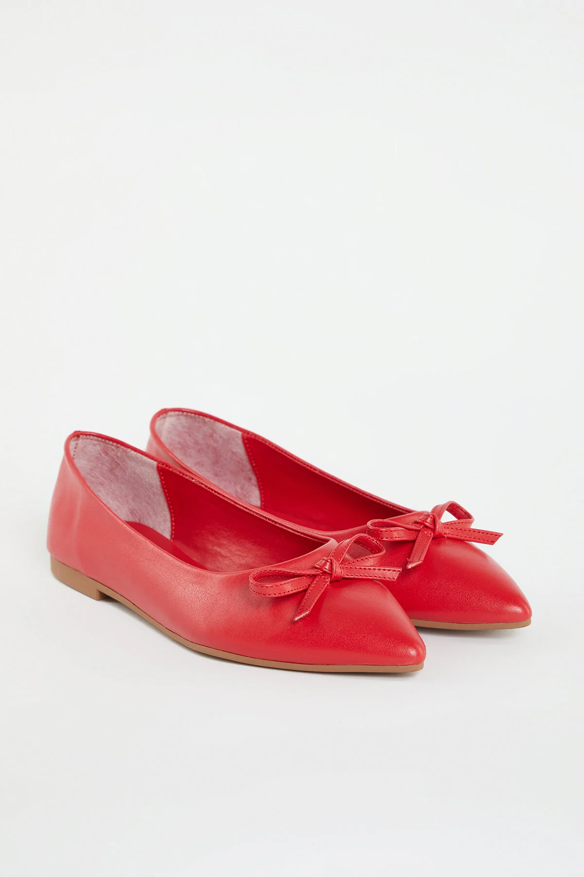 Bild von TRENDYOL SHOES Rote Ballerinas Mit Spitzer Spitze Schleife für Damen - 37