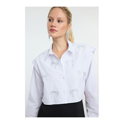 Bild von Stylisches Weißes Crop-Hemd aus Popeline für Damen