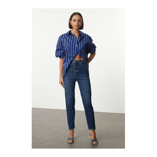 Bild von Trendyol Collection Blaue Mom-Jeans mit Hoher Taille – Der Komfort-Style für jede Gelegenheit