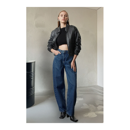 Bild von Trendyol Collection Dunkelblaue Skater-Jeans mit Hoher Taille