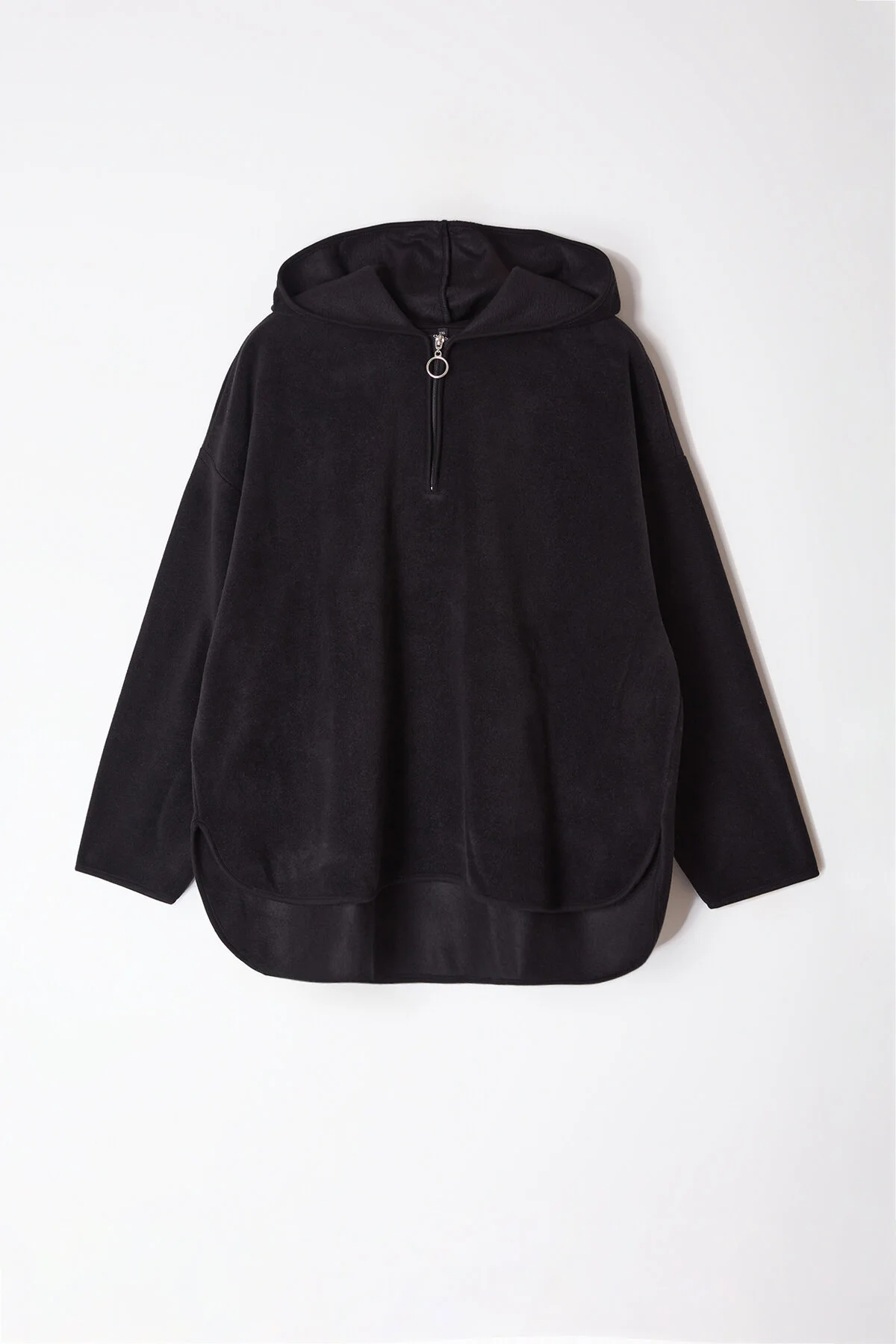 Bild von Trendyol Curve Schwarzes, Übergroßes, Gestricktes Plus-size-sweatshirt Aus Dickem Fleece Mit Kapuze Und Reißverschluss für Damen - XL