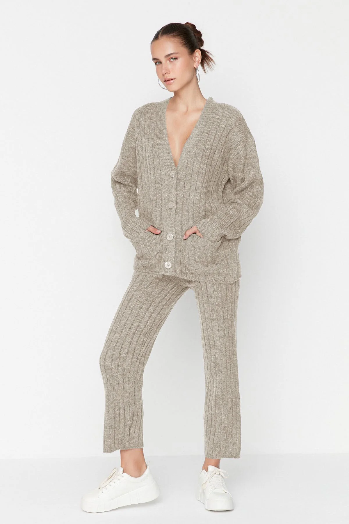 Bild von Trendyol Collection Weiches, Strukturiertes Strickset Mit Breiter Passform - für Damen - M
