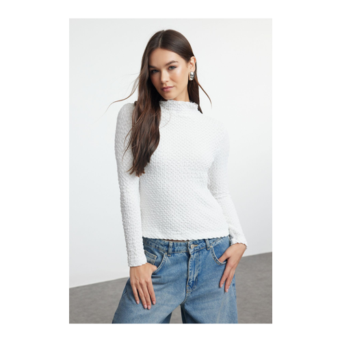Bild von Trendyol Collection Flexible Strukturierte Weiße Strickbluse für Damen