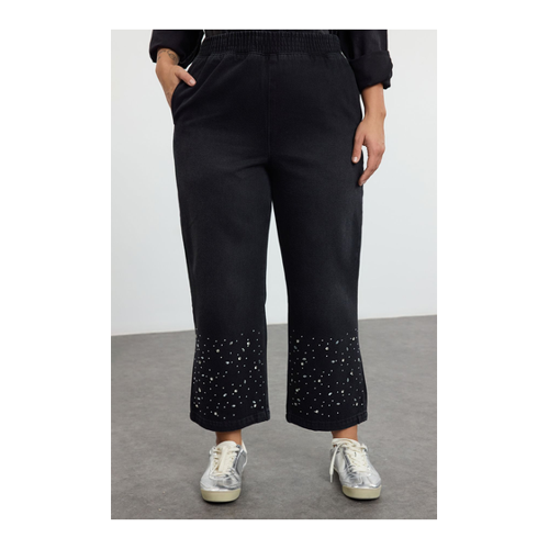 Bild von Trendyol Curve Anthrazitfarbene, Gerade Jeans In Übergröße Mit Steindetails