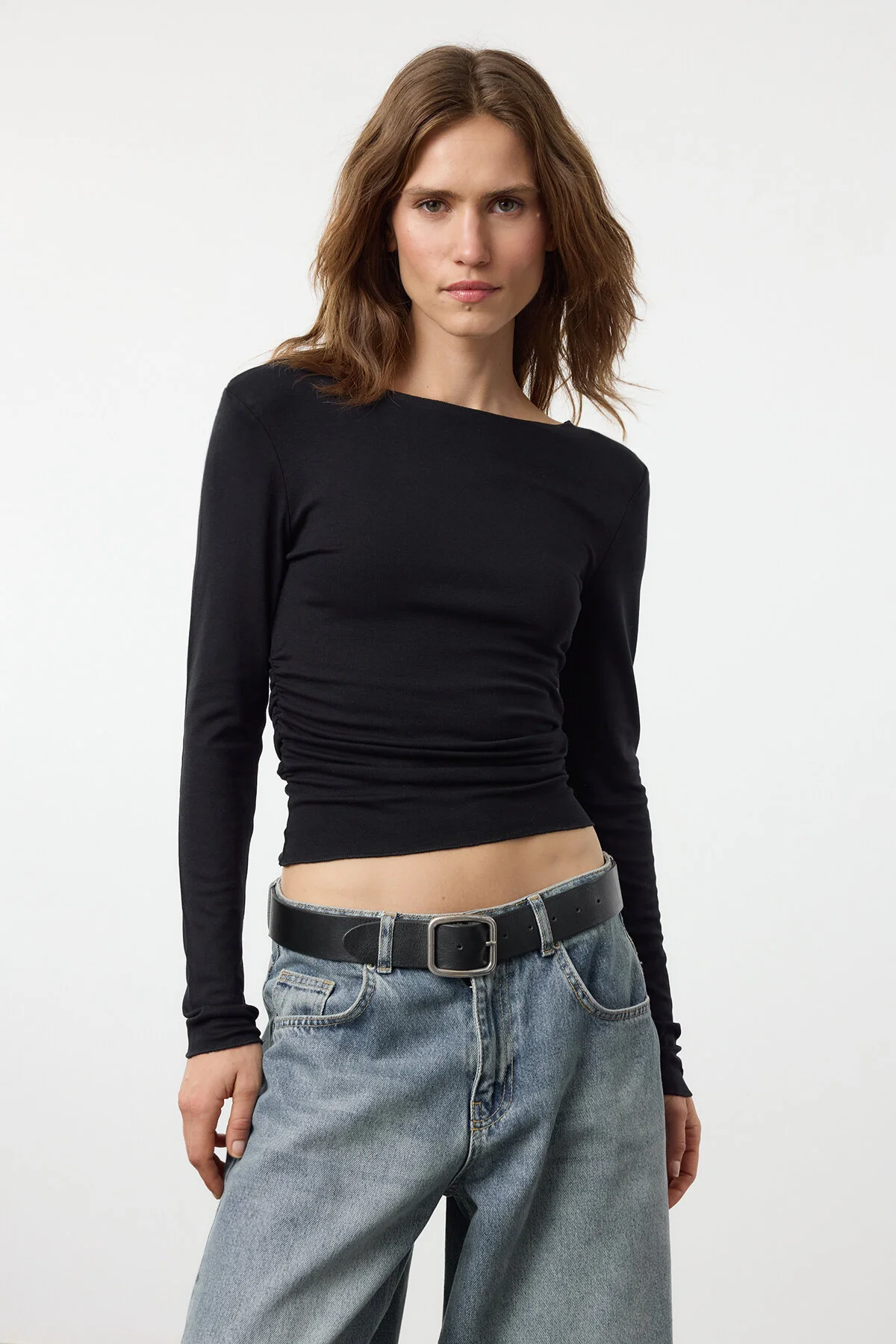 Bild von Trendyol Collection Flexible, Taillierte Strickbluse – U-boot-ausschnitt, Drapiertes Detail für Damen - L