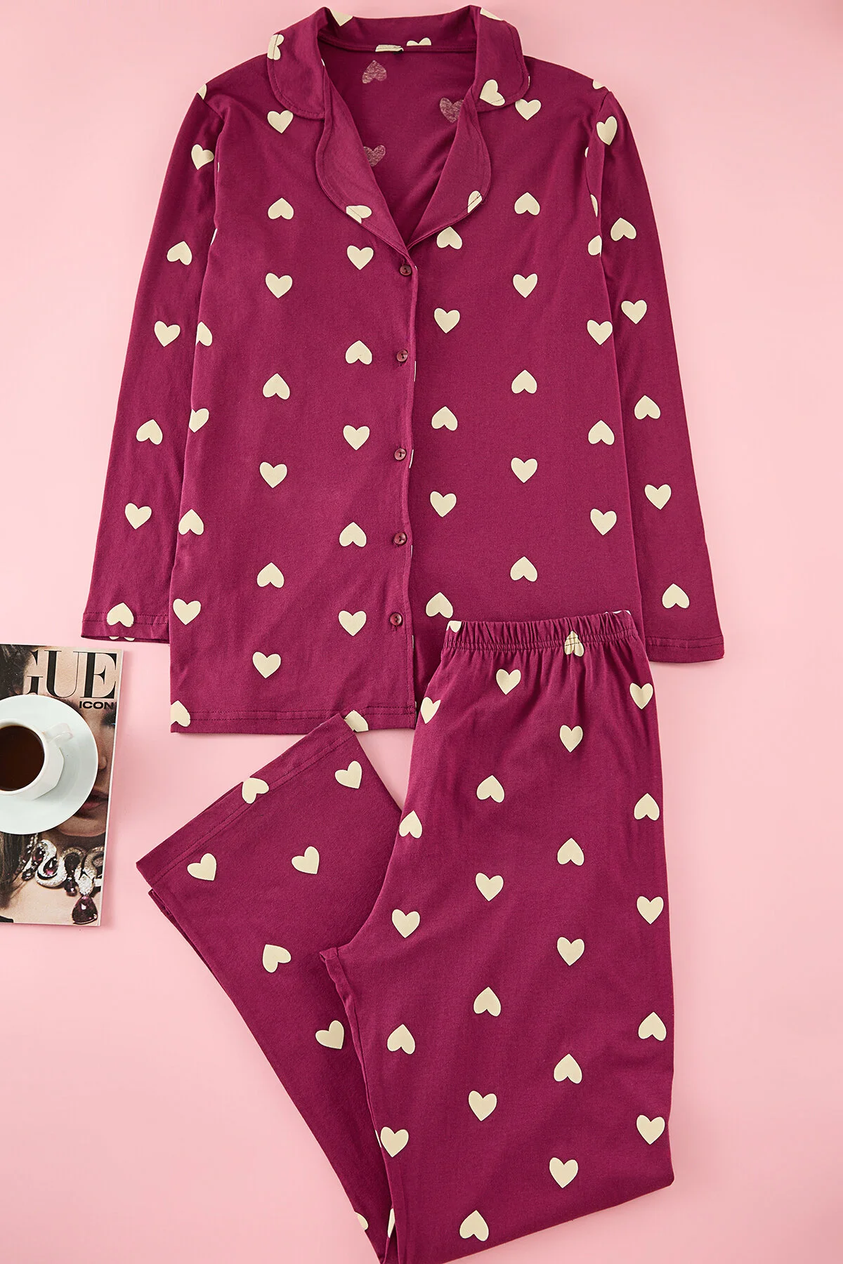 Bild von Trendyol Curve Gestricktes Pyjama-set Mit Kirschherz-hemdkragen für Damen - 4XL