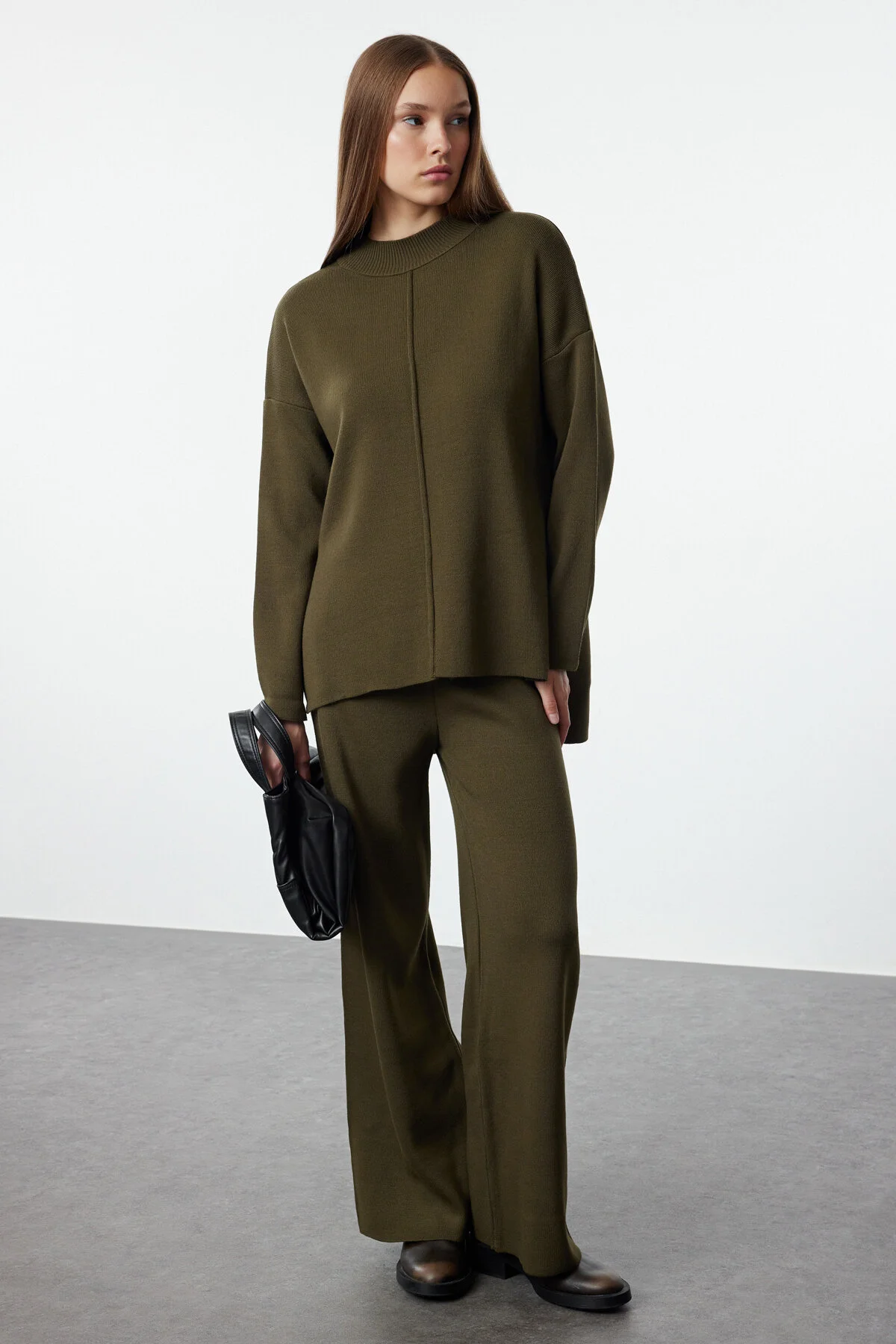 Bild von Trendyol Modest Set Aus Strickpullover Und Hose In Khaki – für Damen - 2XL