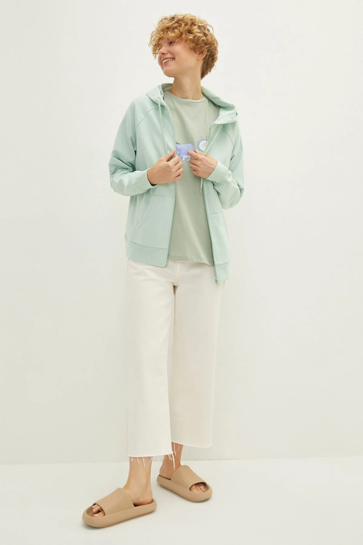 Bild von LC Waikiki Strickjacke Grün Regular Fit für Damen - XS