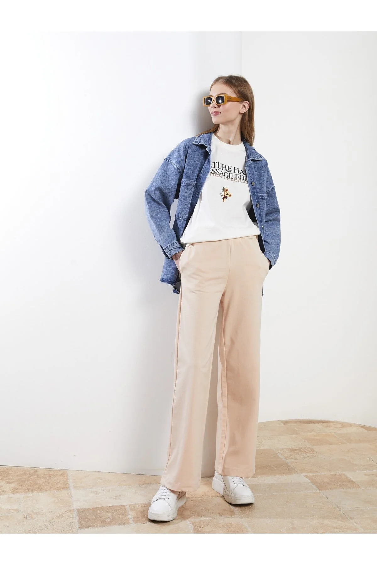 Bild von LC Waikiki Jogginghose Beige Relaxed für Damen - S