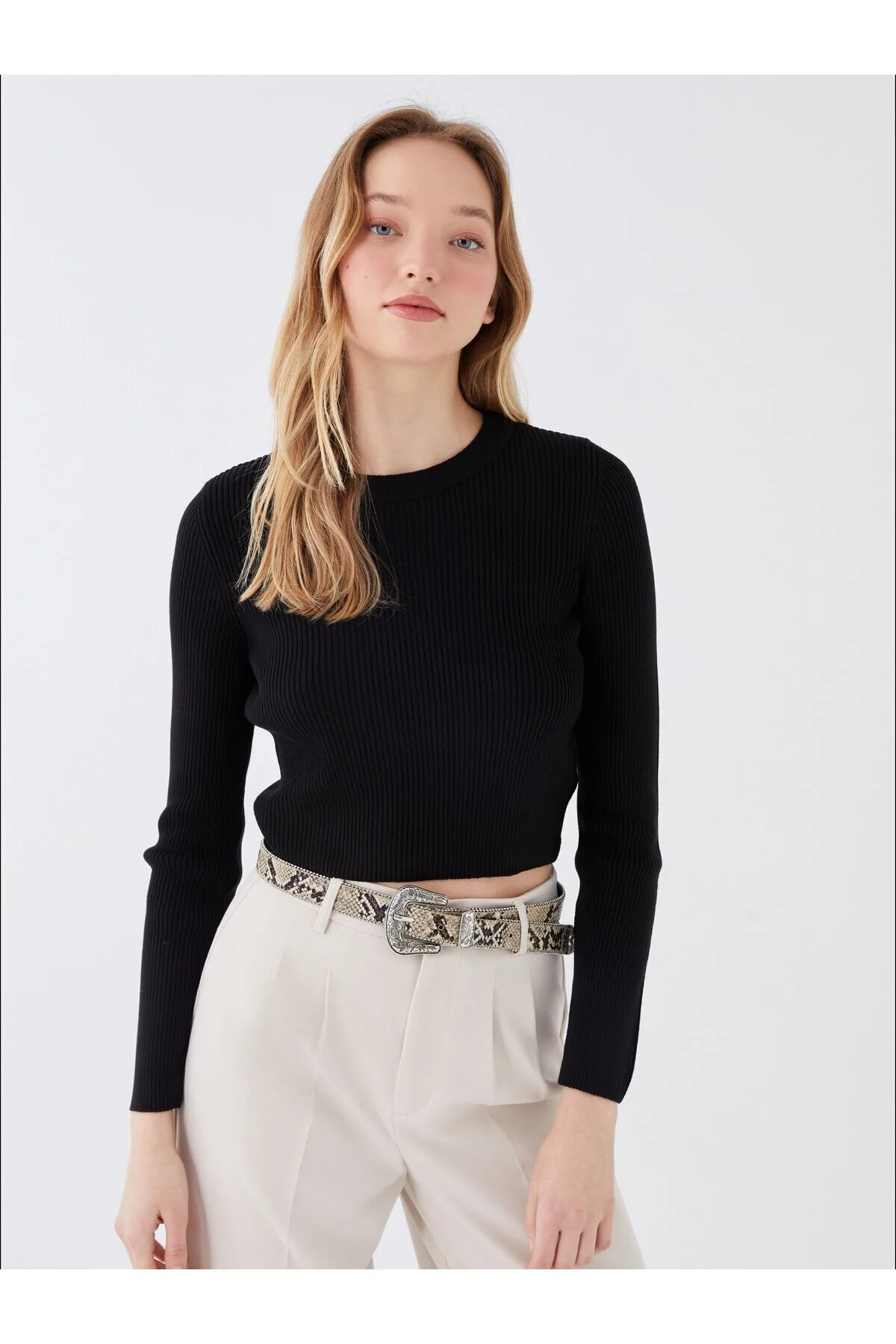 Bild von LC Waikiki Kurzer Strickpullover Mit Rundhalsausschnitt, Langen Ärmeln für Damen - S