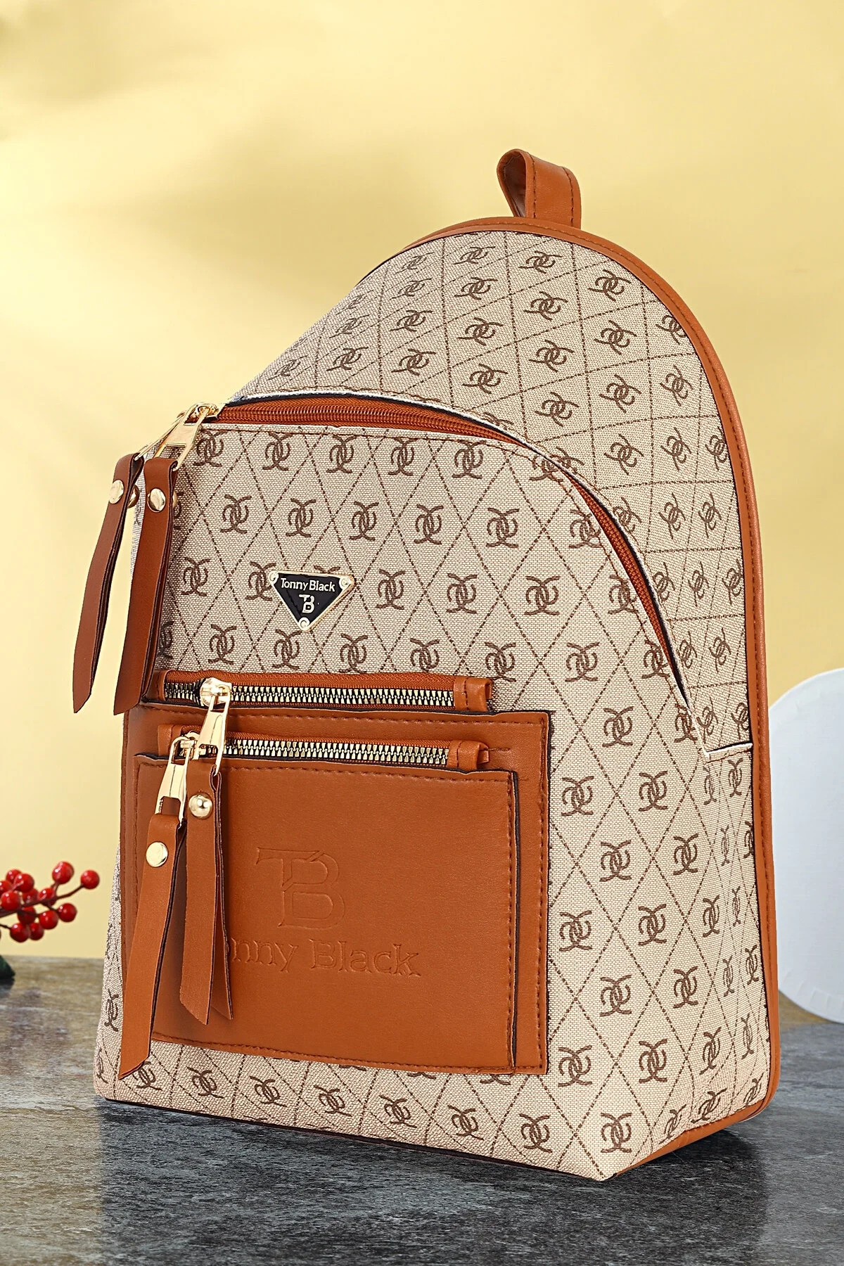 Bild von Tonny Black Original Rucksack Und Umhängetasche Mit Verstellbarem Riemen, Komfortmodell, 3 Fächer, Luxuriös, Stilvoll, Mit Mehreren Fächern für Damen - One Size