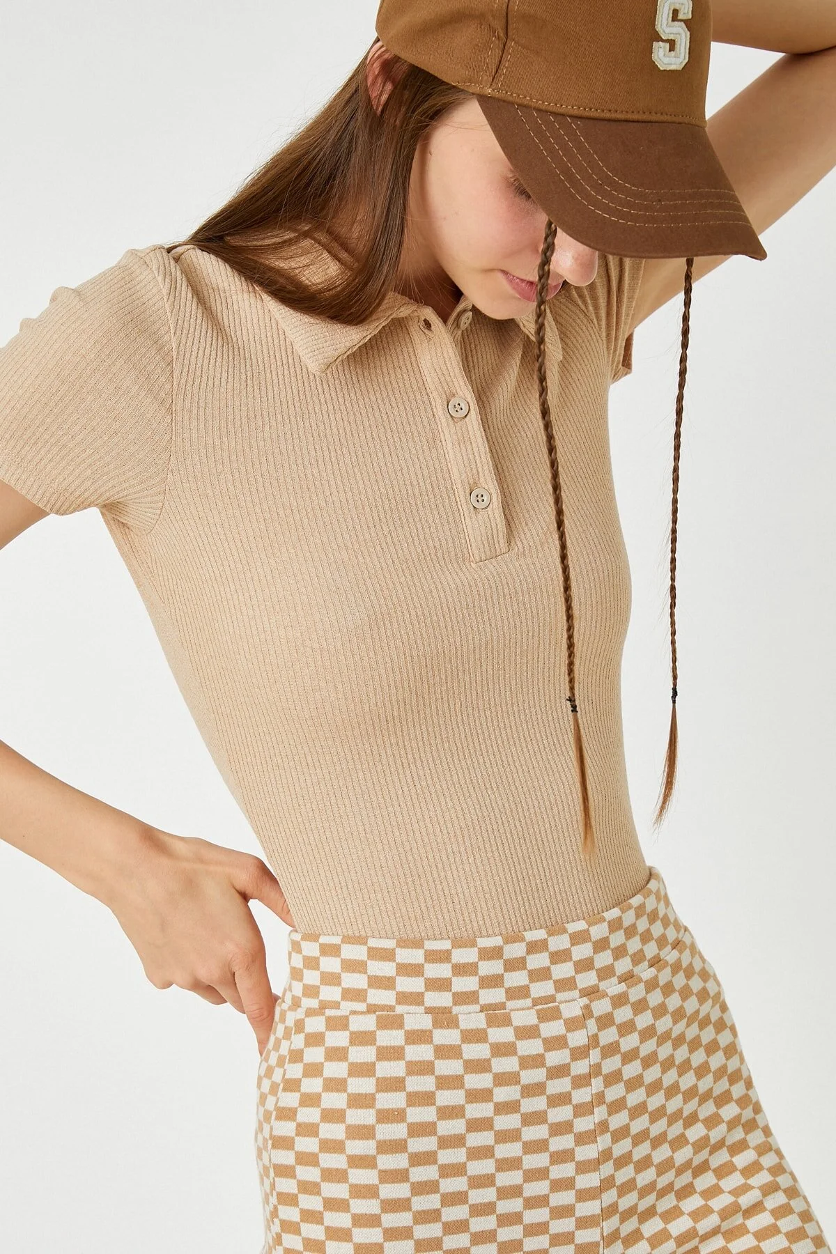 Bild von Koton Beigefarbenes T-shirt für Damen - XS