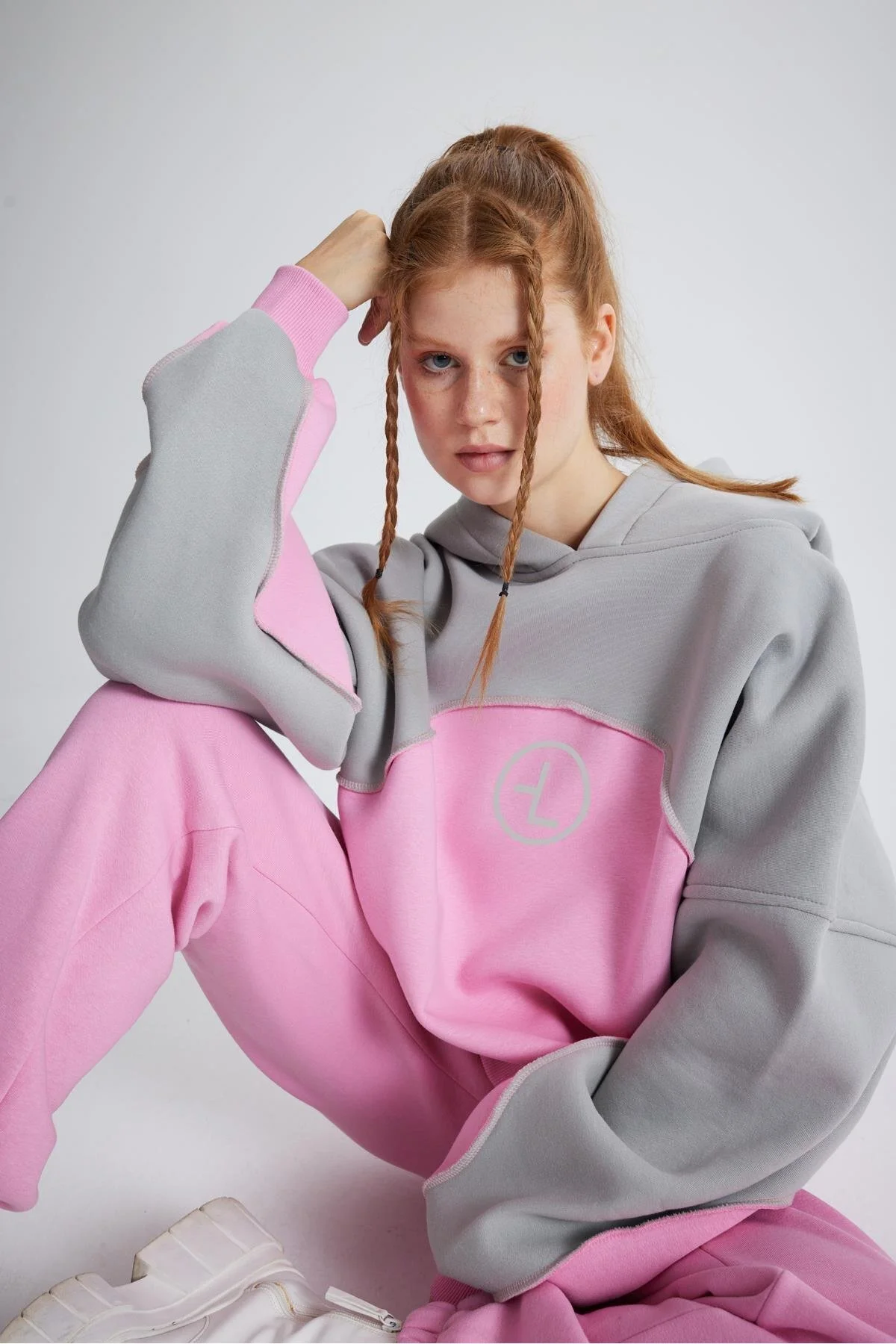 Bild von HOLLY LOLLY Pink Revenge Oversize-sweatshirt – Erhabener 3-garn-stoff, Kapuze für Damen - XS