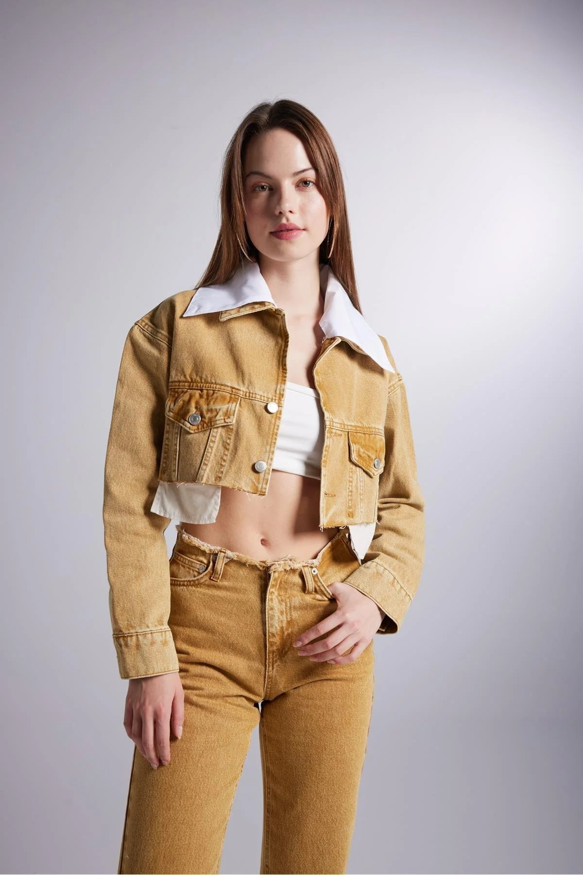 Bild von HOLLY LOLLY Jeansjacke Mit Abnehmbarem Kragen Und Marmormuster, Crop-cut-tasche, Rostoptik, Kamel für Damen - M