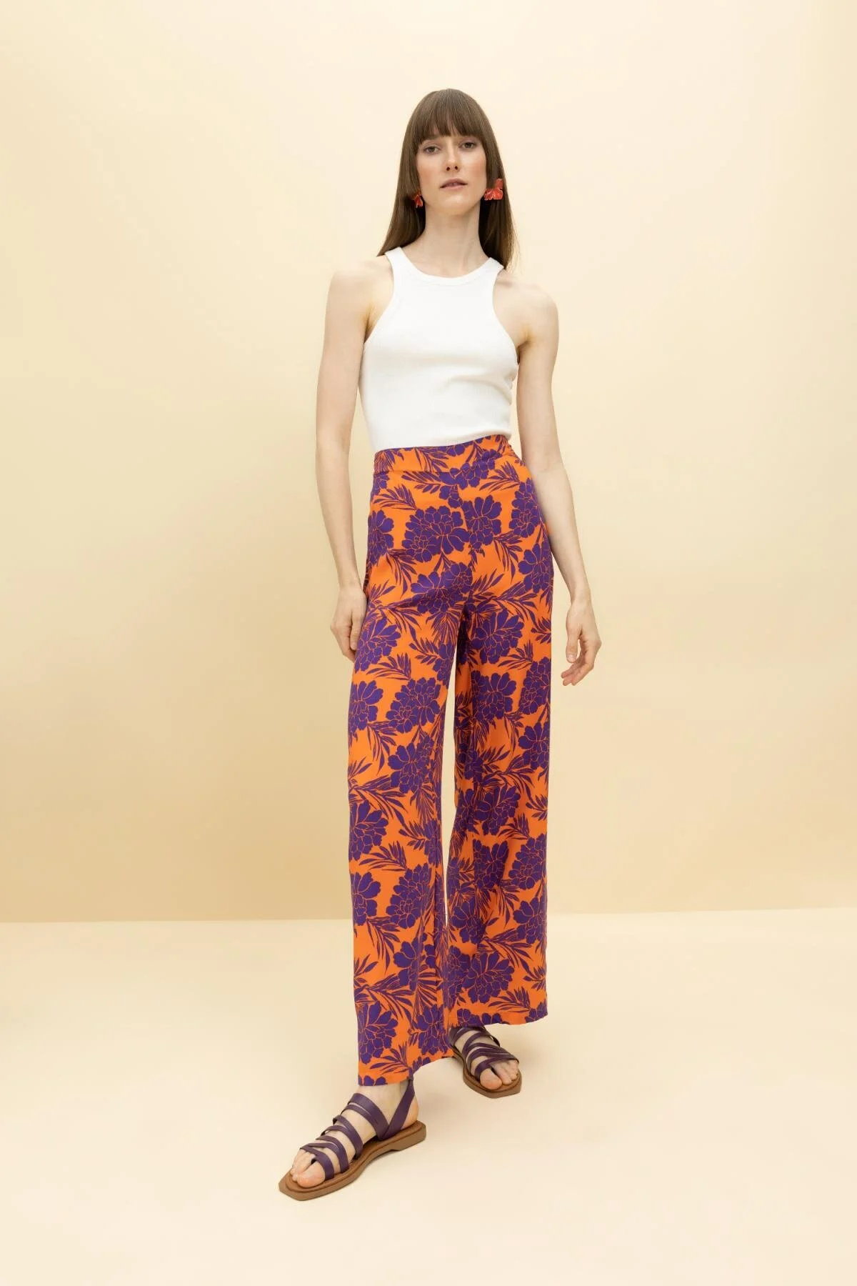 Bild von DeFacto Palazzo-hose Aus Viskose Mit Hoher Taille Und Weitem Bein N2177az23sm für Damen - 42