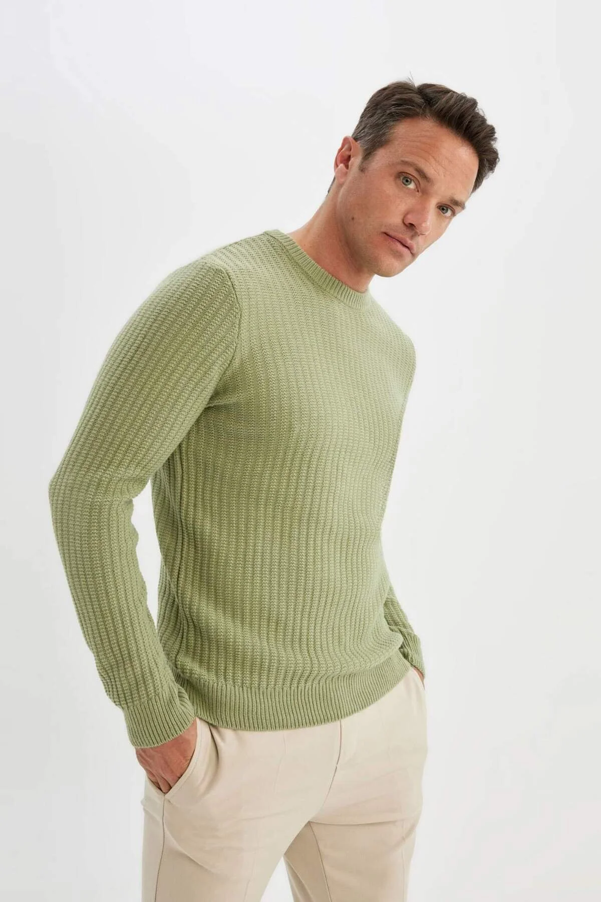 Bild von DeFacto Standard-passform-waffelpullover Mit Rundhalsausschnitt A5234ax23wn für Herren - XL
