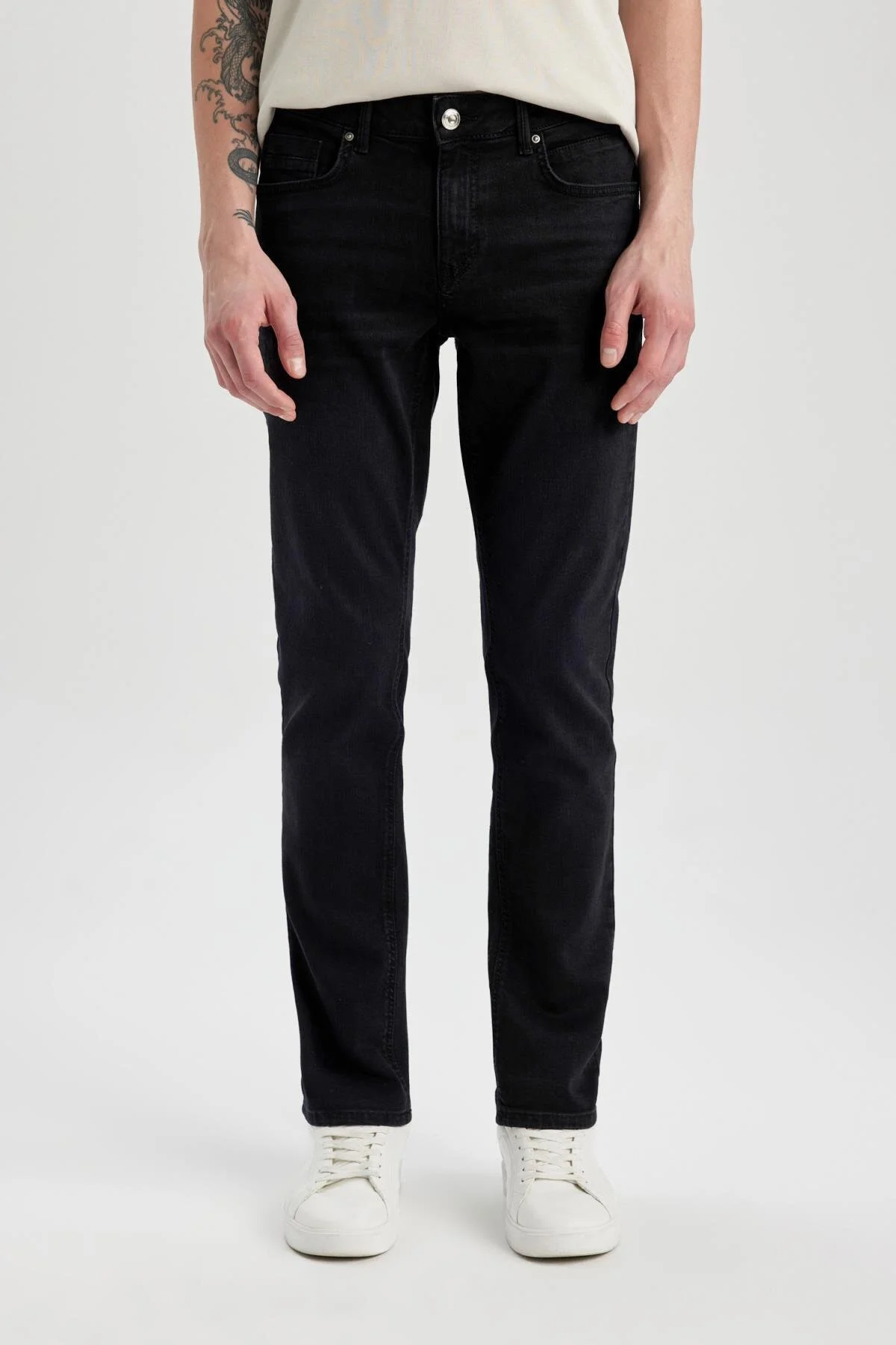 Bild von DeFacto Carlo Skinny Fit – Jeans Mit Normaler Taille, Extra Schmalem Bein S2285az24sp für Herren - 34/34