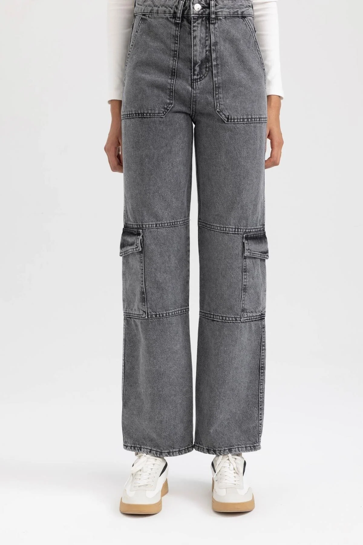 Bild von DeFacto Lange Jeanshose Aus 100 % Baumwolle für Damen - 42