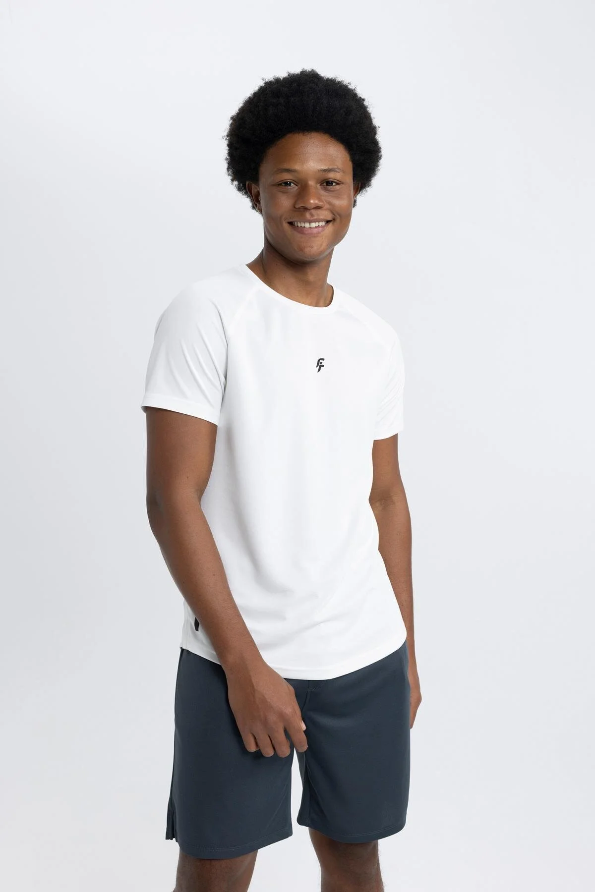 Bild von DeFacto Fit Slim Fit Kragen Bedrucktes Sport-kurzarm-t-shirt V2887az24sp für Herren - XL