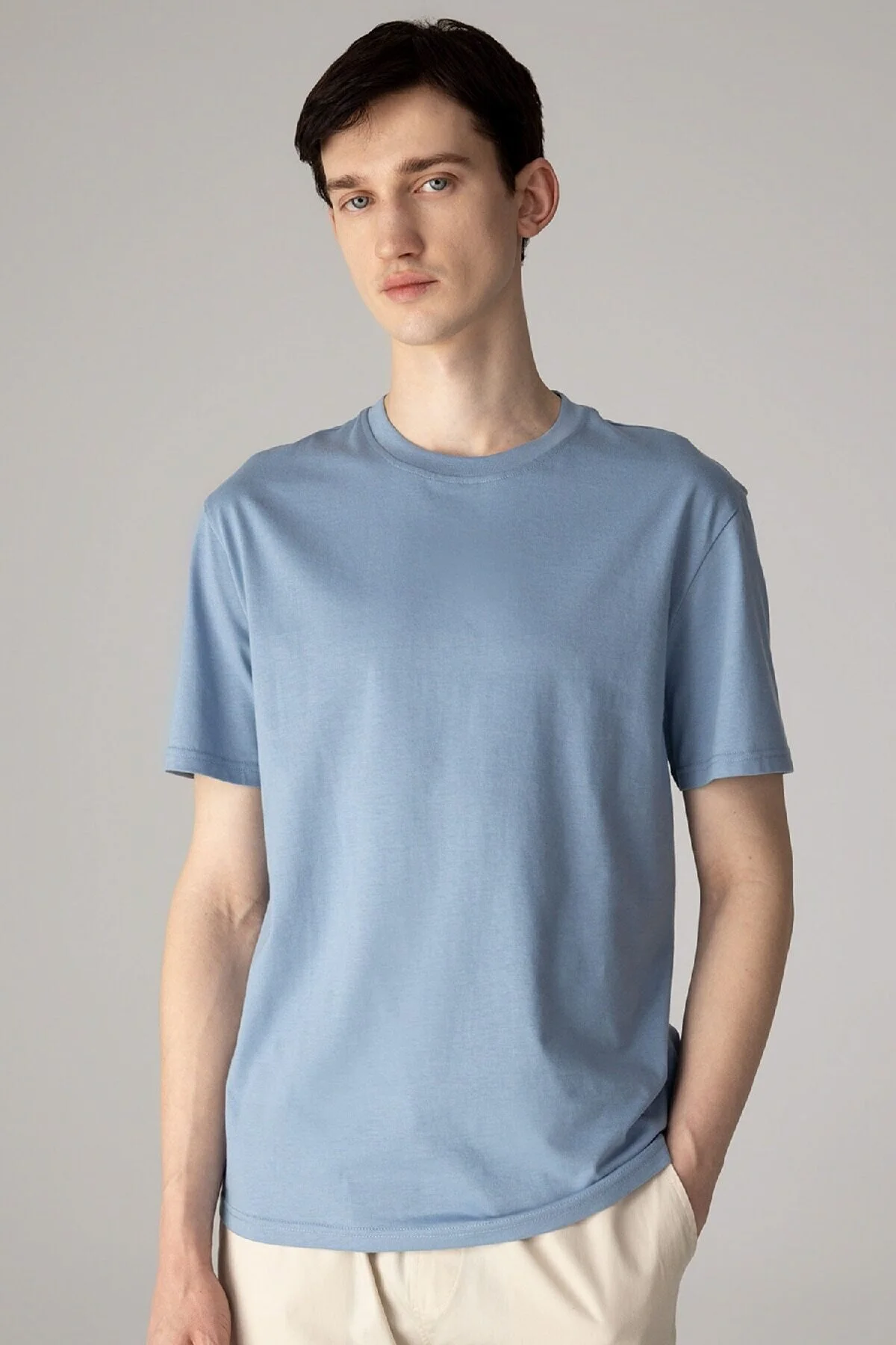 Bild von DeFacto Neues, Kurzärmliges T-shirt Aus 100 % Baumwolle Mit Normaler Passform Und Rundhalsausschnitt – für Herren - L