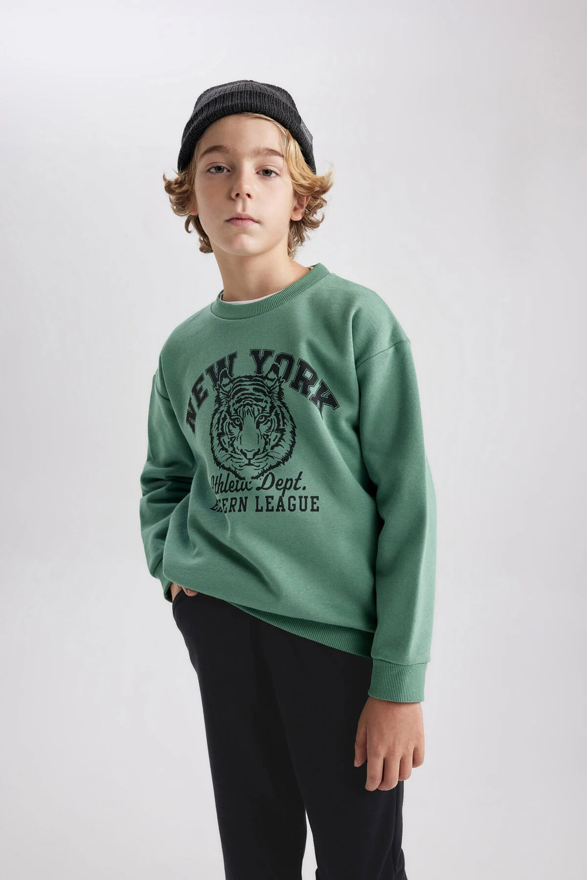 Bild von DeFacto Sweatshirt Mit Rundhalsausschnitt Für Jungen Regular Fit für Herren - 7–8 Jahre