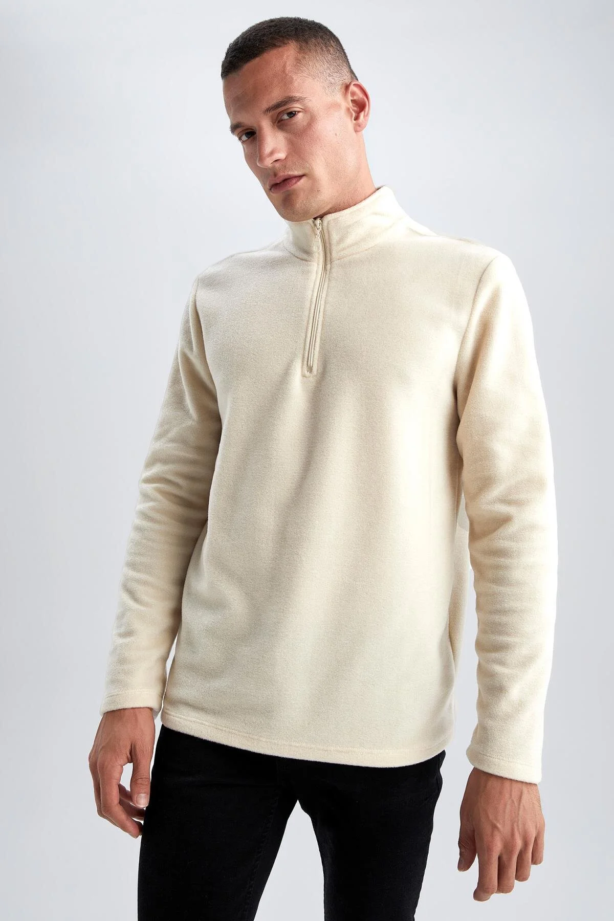 Bild von DeFacto Fleece-sweatshirt Mit Normaler Passform Und Stehkragen für Herren - S