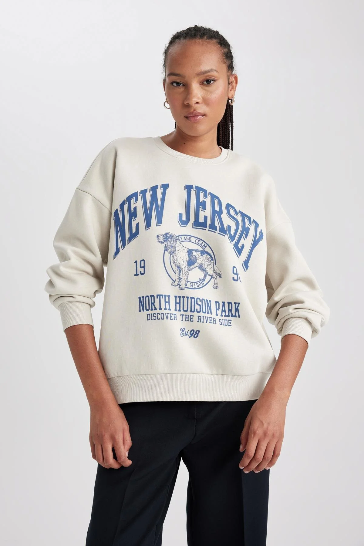 Bild von DeFacto Dickes Sweatshirt Mit Rundhalsausschnitt Und Oversize-passform A8956ax23wn für Damen - XL